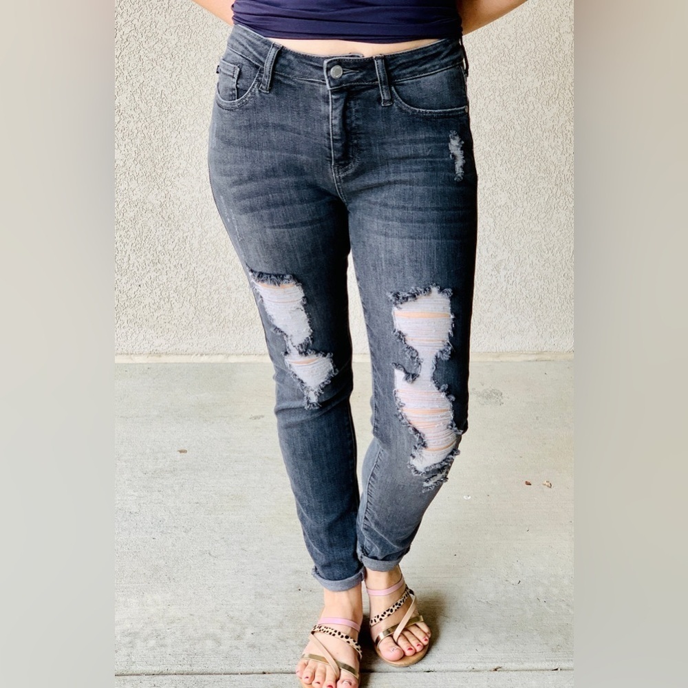 Judy Blue Daisy Mid Rise Distressed Grey/Washed Black skinny jeans size 5/27